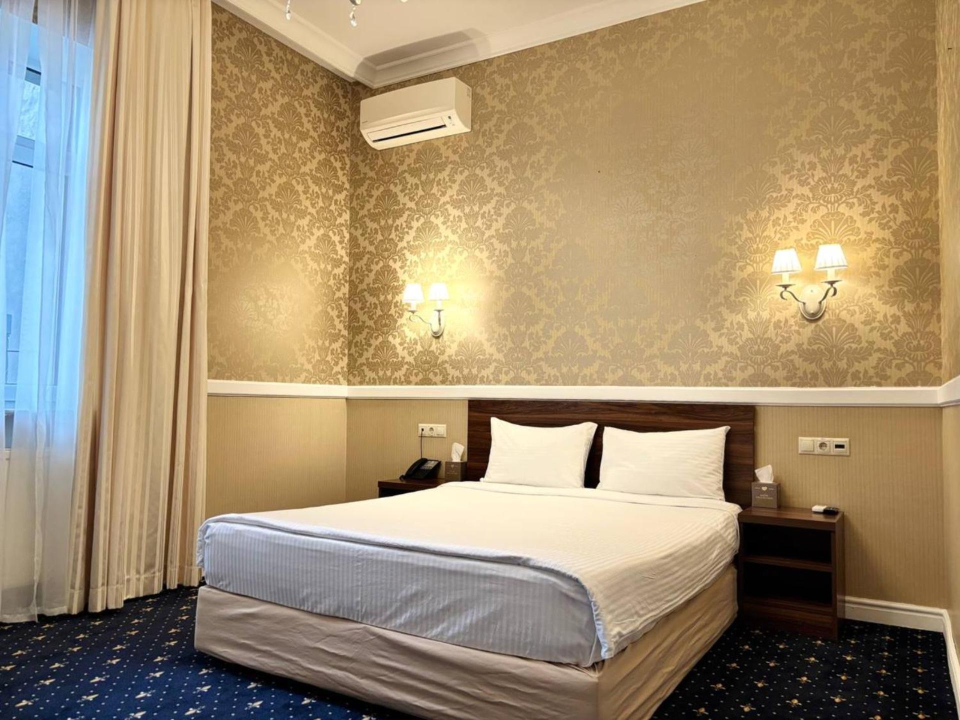 Odeska Astoria Hotel Odesa Exterior foto