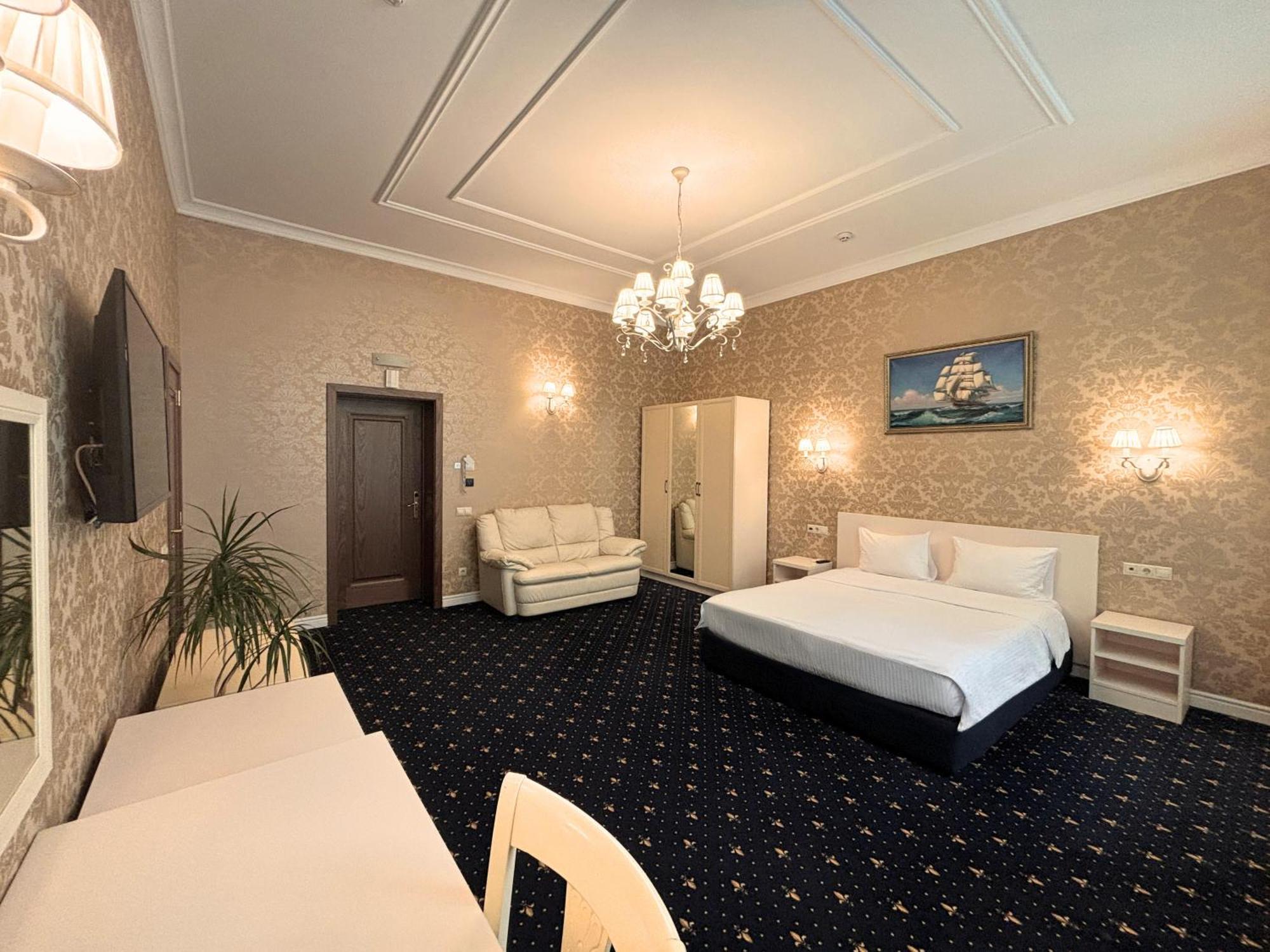 Odeska Astoria Hotel Odesa Exterior foto